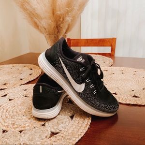 Nike Free RN Sneakers